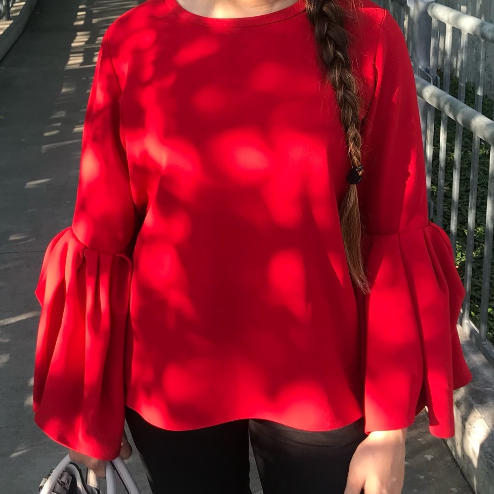 Zara Bell Sleeve Top in Red